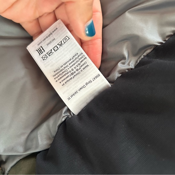 Fjallraven Women's Singi Down Jacket - Deep Forest - Picture 8 of 9